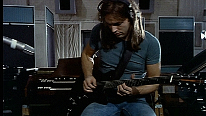 Gilmour overdubbing guitar in "Brain Damage" (1973)